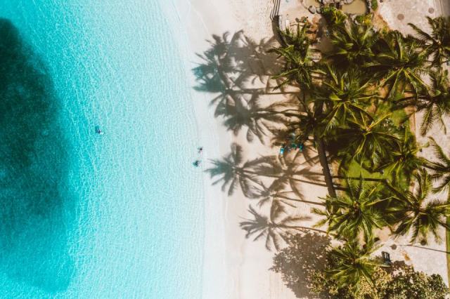 Bain de dolé : une plage de Guadeloupe à ne pas manquer Bain de dolé : une plage de Guadeloupe à ne pas manquer
