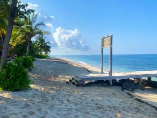 Baie orientale st martin : plage de Guadeloupe